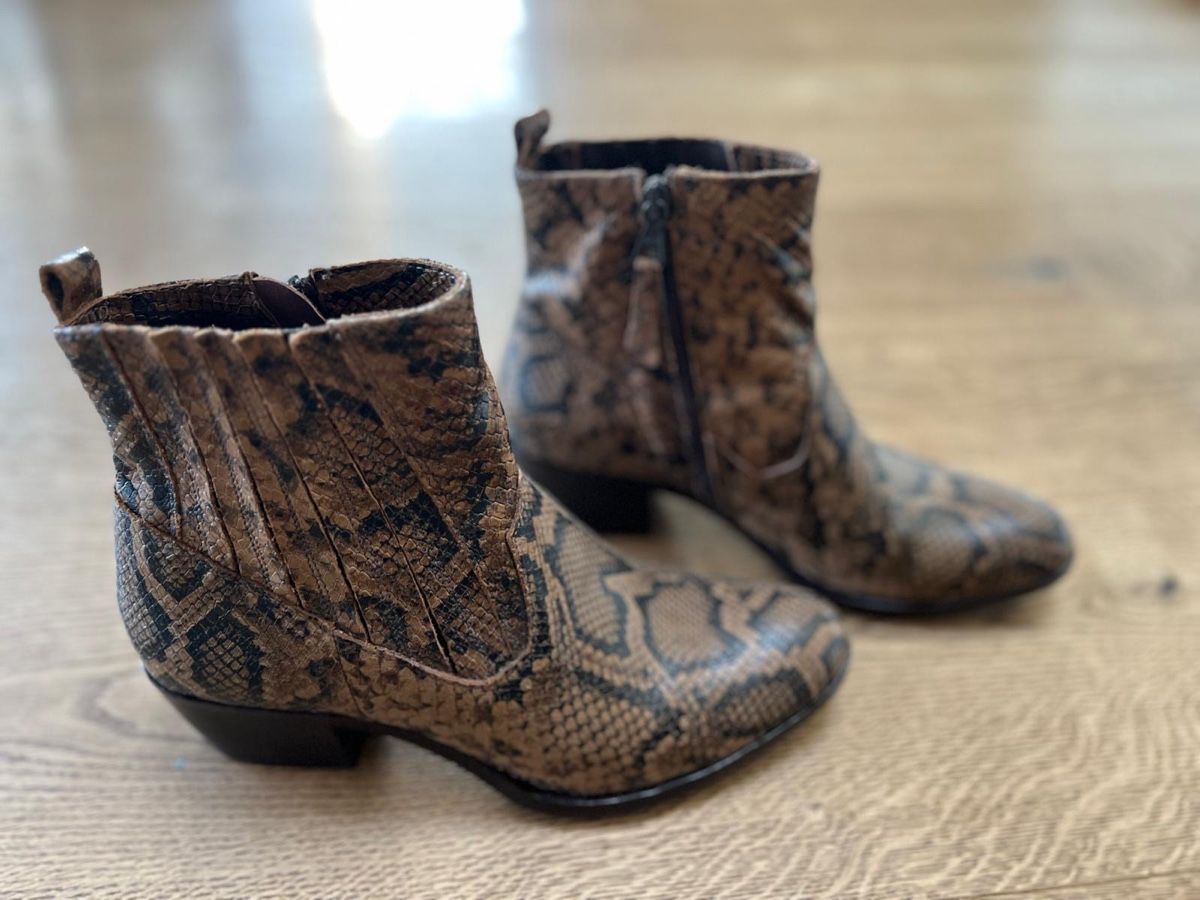 Scarpe da donna: Stiefeletten mit Schlagenprint – Usato da Bern venduto da ulo_1