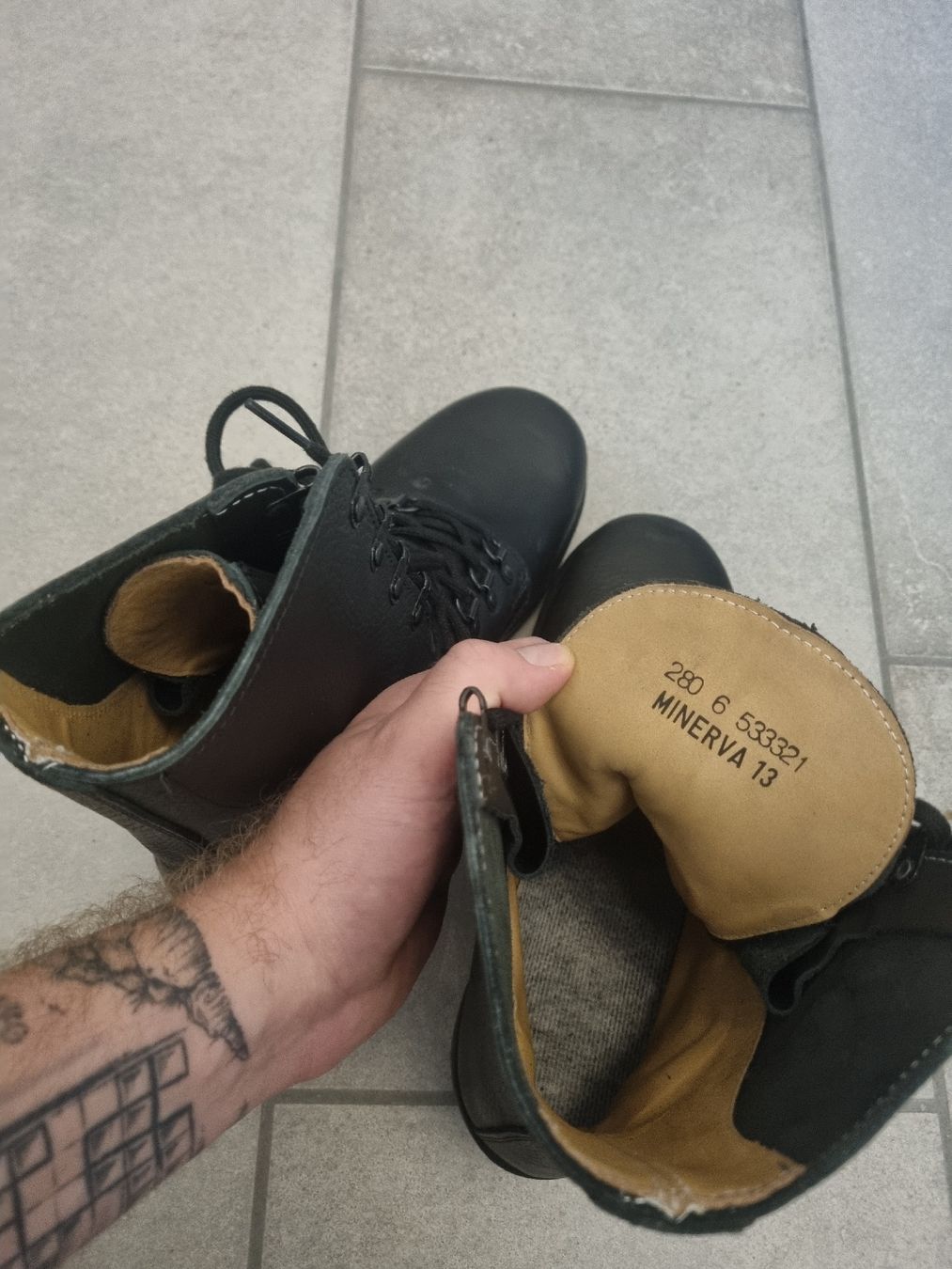 Schweizer Armee Scarpe da uomo: Swiss Army Springerstiefel – Nuovo (secondo la descrizione) da Unterseen venduto da Leopuston 2