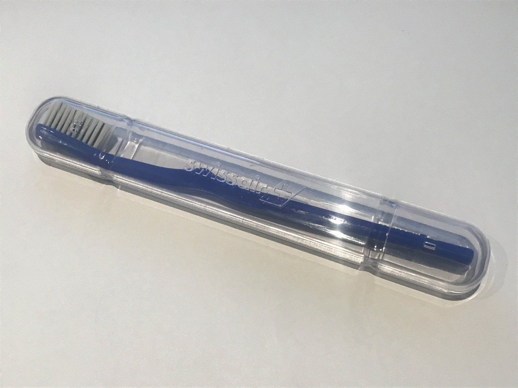 Cura dei denti: Swissair Zahnbürste, Blau – Nuovo (secondo la descrizione) da Baden venduto da marvinfinch
