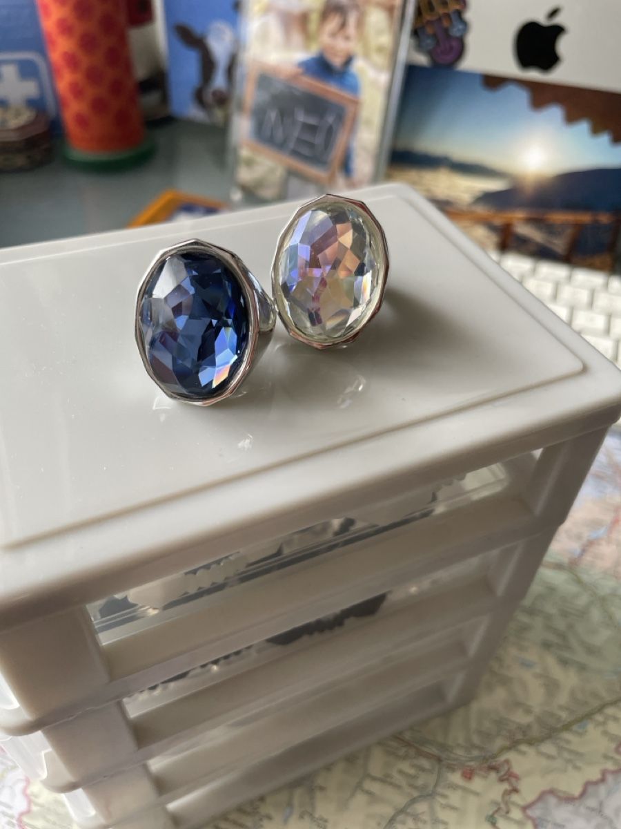 Swarovski Anelli: Swarovski Ringe (blau +klar), Gr.52 – Usato da Meilen venduto da delta-da-spica