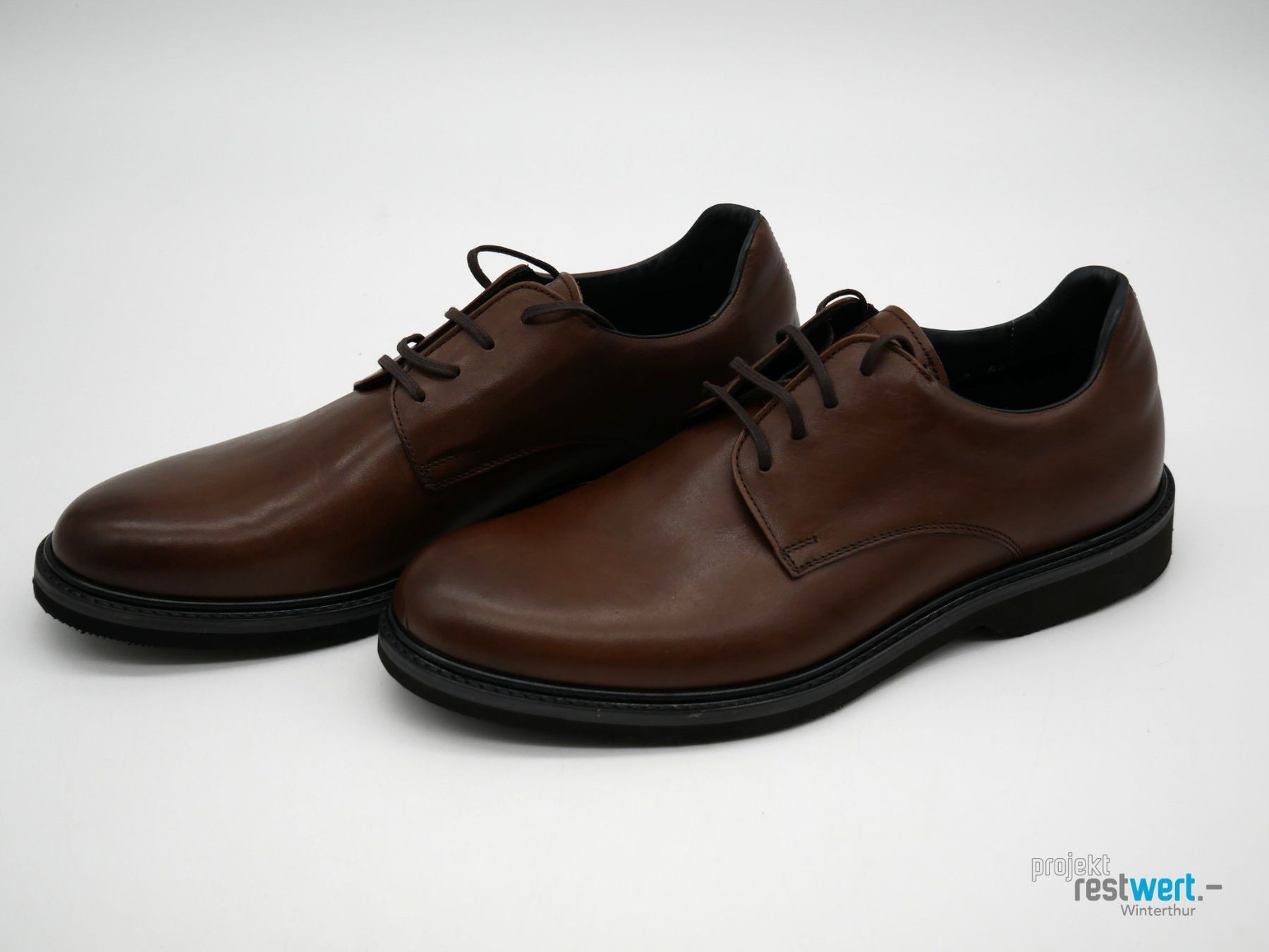 Benelli Scarpe da uomo: BENELLI handgefertigter Lederschuhe braun Gr. 41 – Usato da Winterthur venduto da Restwert_Winterthur