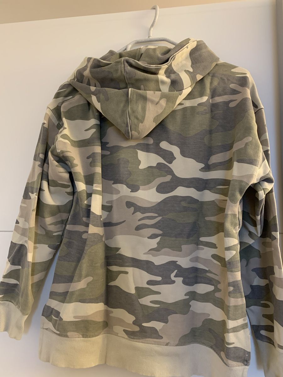 Zara Pullover & Sweatshirts: Camouflage Hoodie Gr 164 – Gebraucht aus Mettmenstetten von _4_YOU_ 1