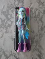 Monster High Frankie Stein Puppe HKY76 mit Zubehör