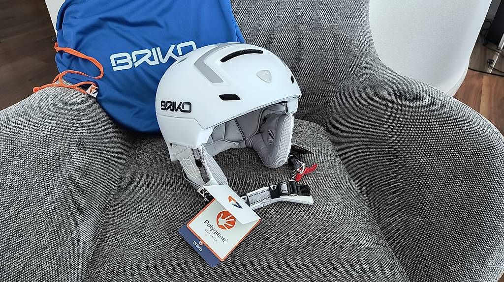 Caschi: Briko Stromboli Primaloft Ski Helm - Gr 54 cm - NEU – Nuovo e nell'imballaggio originale da Grenchen venduto da Nedudddki