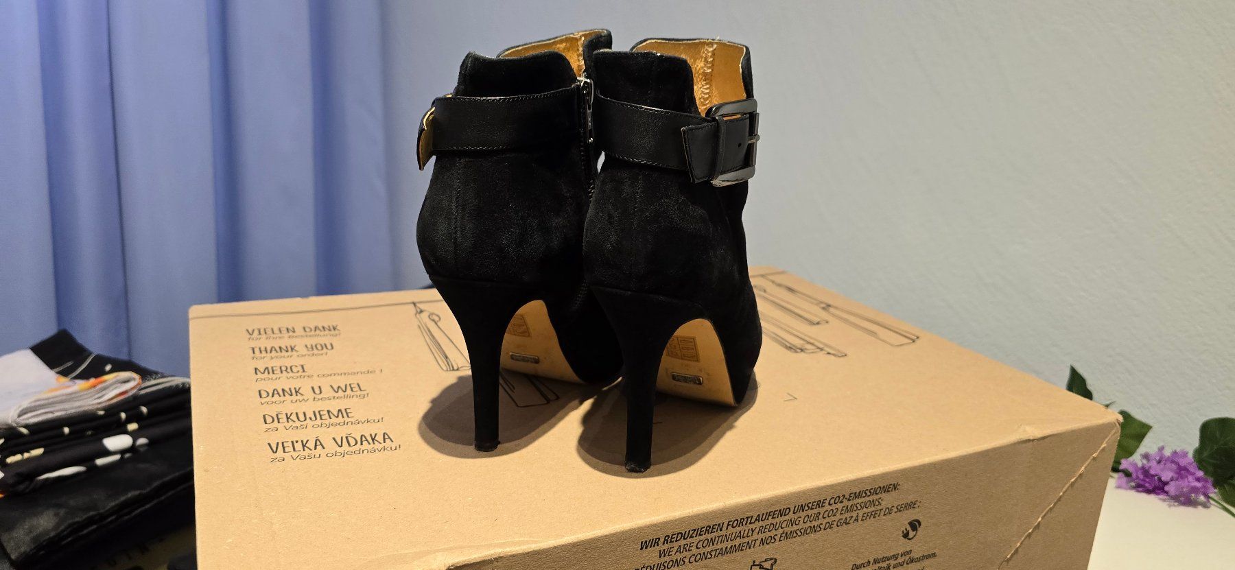 Scarpe da donna: Stiefelette Damen Grösse 39 – Usato da Chur venduto da Mikymiki 2