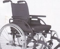 Chaise roulante très peu utiliser