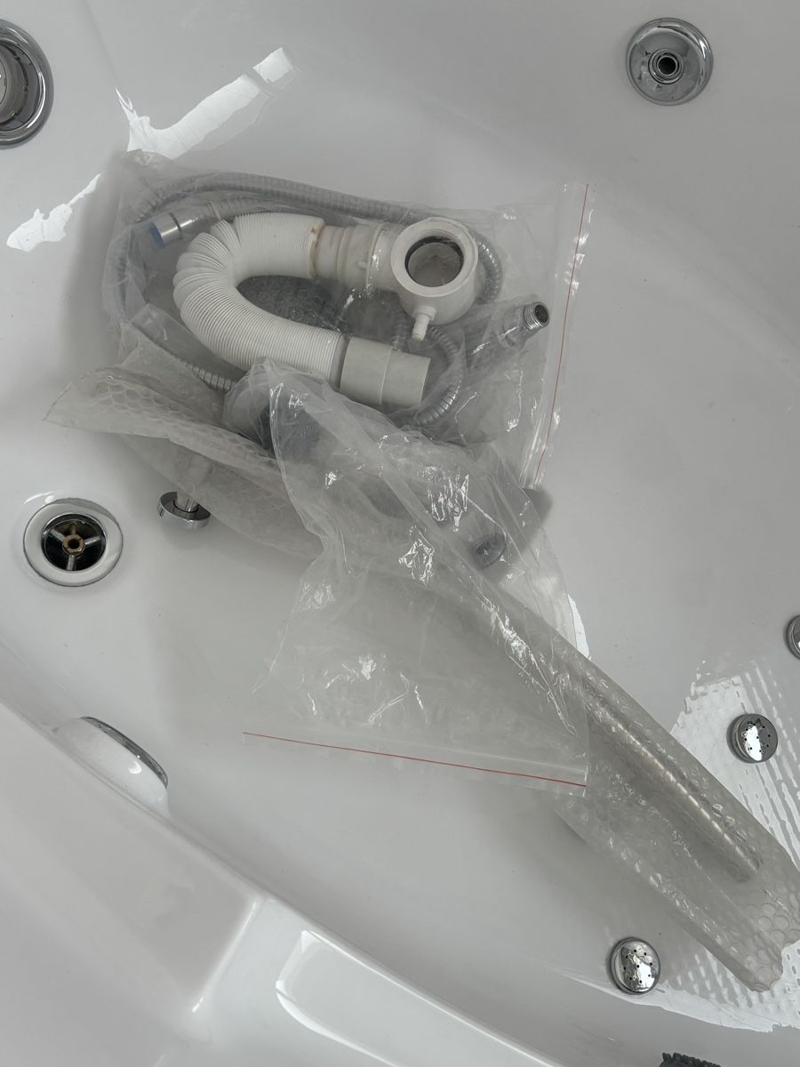 Whirlpool: Whirlpool Eckbadewanne – Nuovo (secondo la descrizione) da Grenchen venduto da ValentinaB