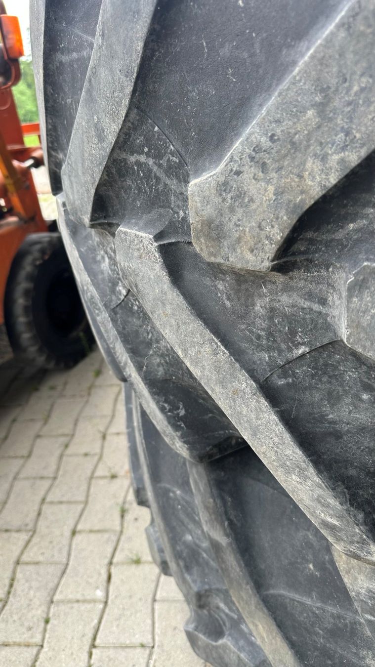 Fendt Trattori: Fendt Reifen mit Felgen – Usato da Tuttwil venduto da Tuttli75 9