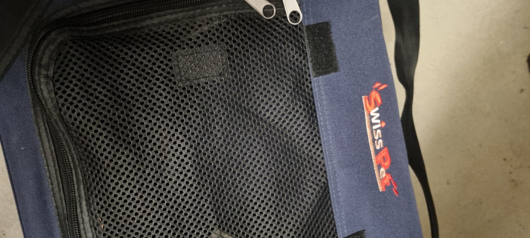 Gabbie, trasporto & Sicurezza: Hundetransportbox – Usato da Embrach venduto da Valday 1