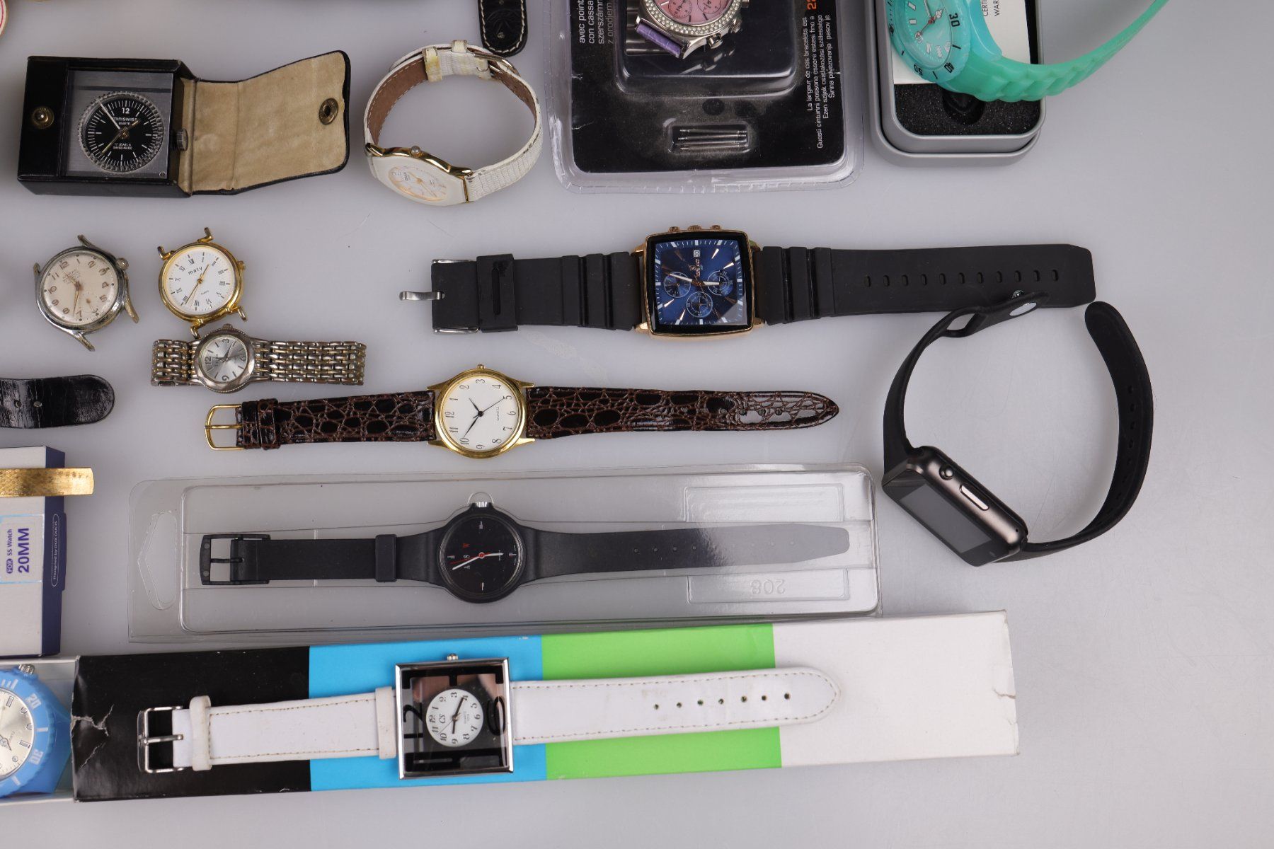 Montres: LOT Verschiedene Uhren Sammlung - Quartz – D'occasion à Volketswil par brockipfannenstil 5