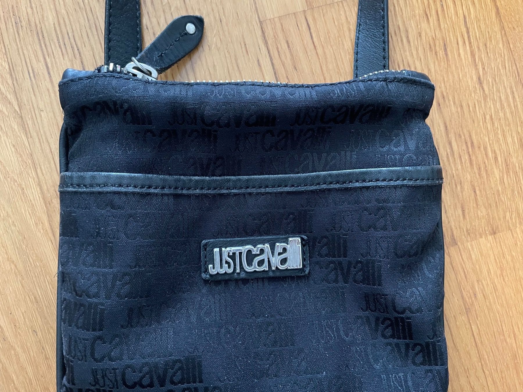 Taschen: Umhängetasche – Gebraucht aus Zürich von silab69 2