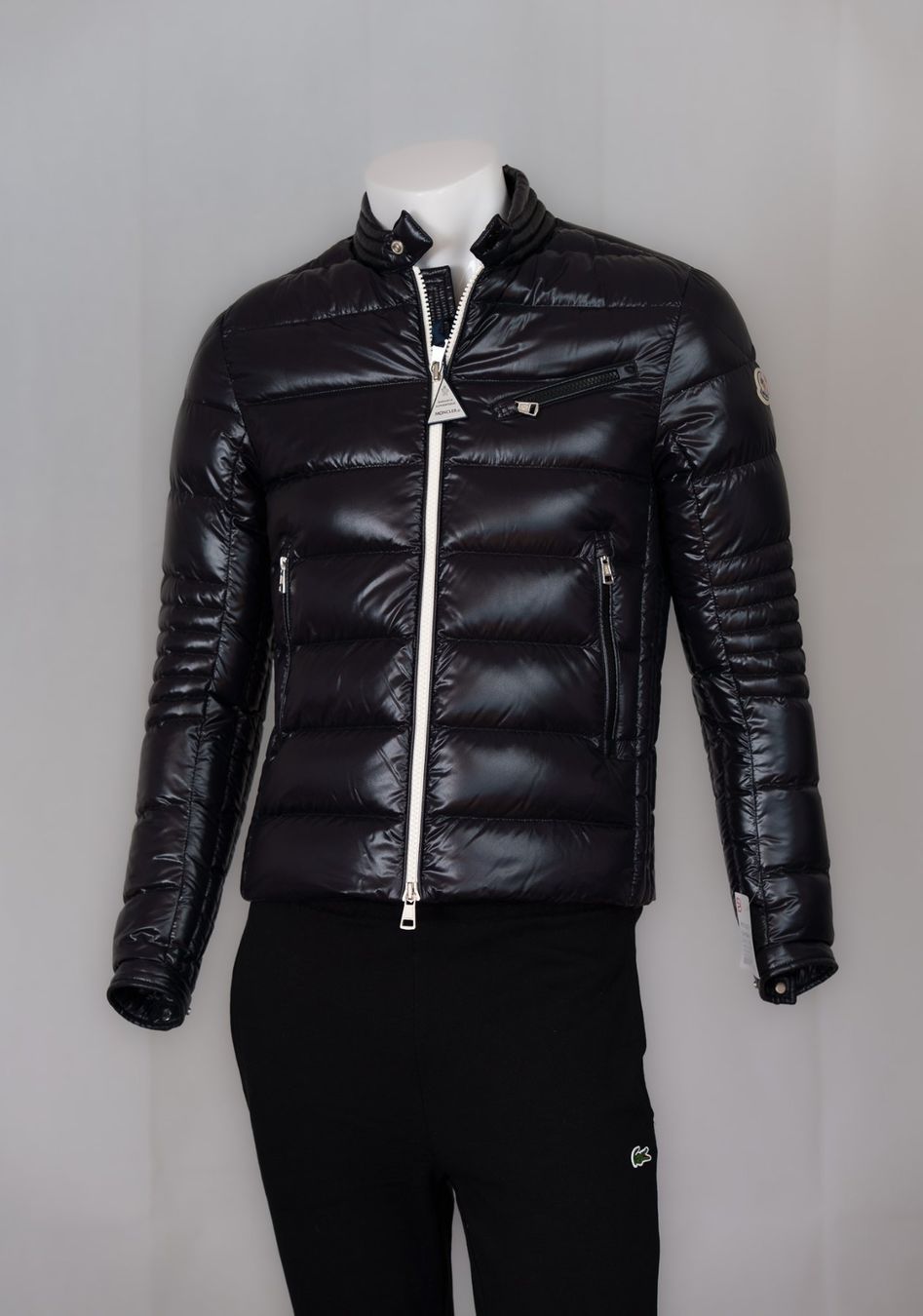 Moncler Giacche: Moncler Daunenjacke – Nuovo (secondo la descrizione) da Ennetbürgen venduto da jla_kh29