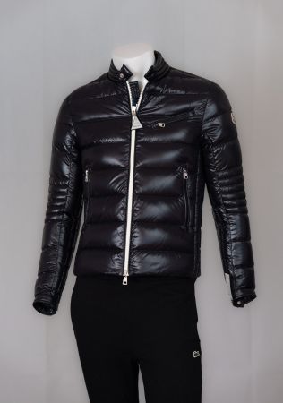 Moncler Daunenjacke