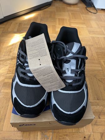 Asics Gel-NYC trainers, size 44, brand new with tags!