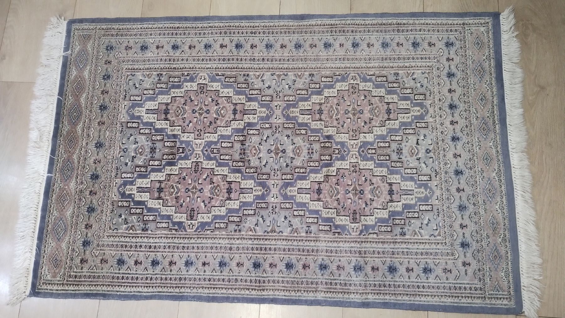Teppiche: Hangeknüter Teppich Wolle 145×95 – Gebraucht aus Schiers von bak007