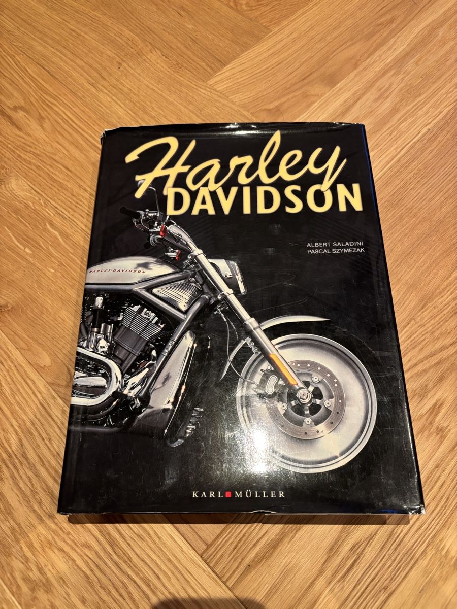 Bücher: Harley Davidson Die ultimative Geschichte – Gebraucht aus Faulensee von Liebes_Kind_2019
