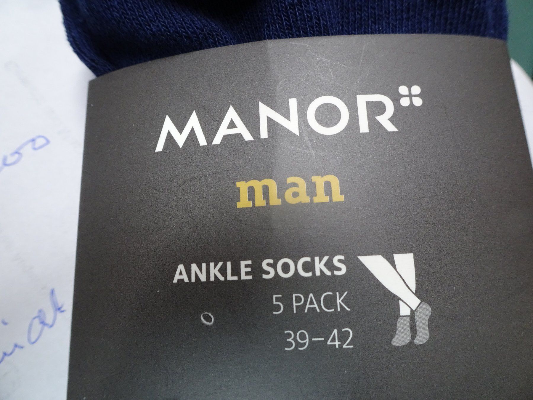 Socken: Söckli, 2 schwarz, 2 blau Manor – Neu (gemäss Beschreibung) aus Grüt (Gossau ZH) von spitzig 4