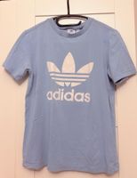 • Adidas T-Shirt •