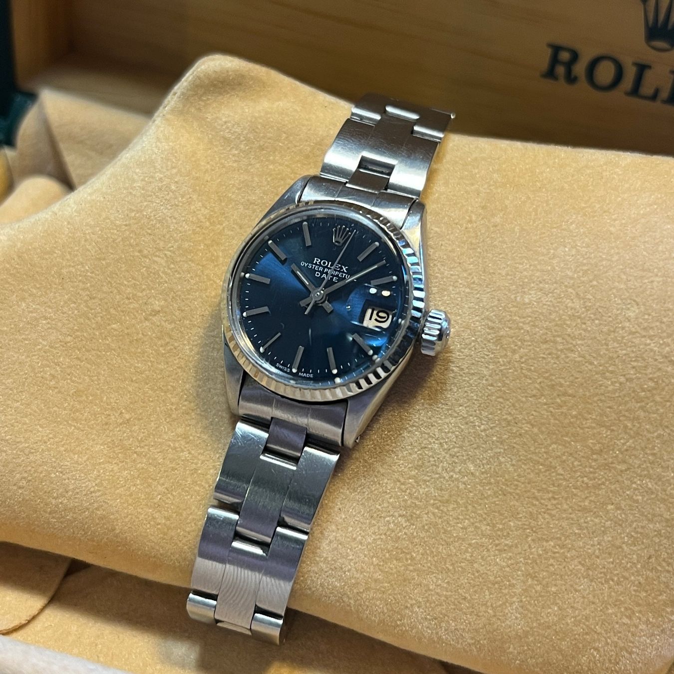 Rolex Orologi: Rolex Oyster Perpetual Date Lady 6517 – Usato da Carouge GE venduto da Watchaser 2