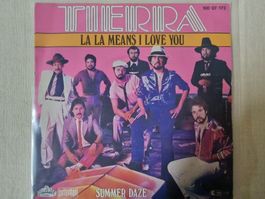 Tierra Single – La La Means I Love You