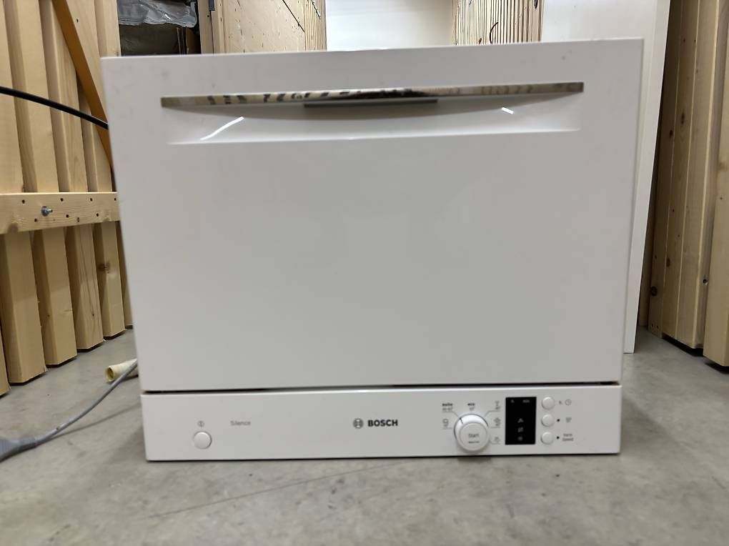 Lavastoviglie: Lave-vaisselle compact Bosch – Usato da Genève venduto da Shabi_M