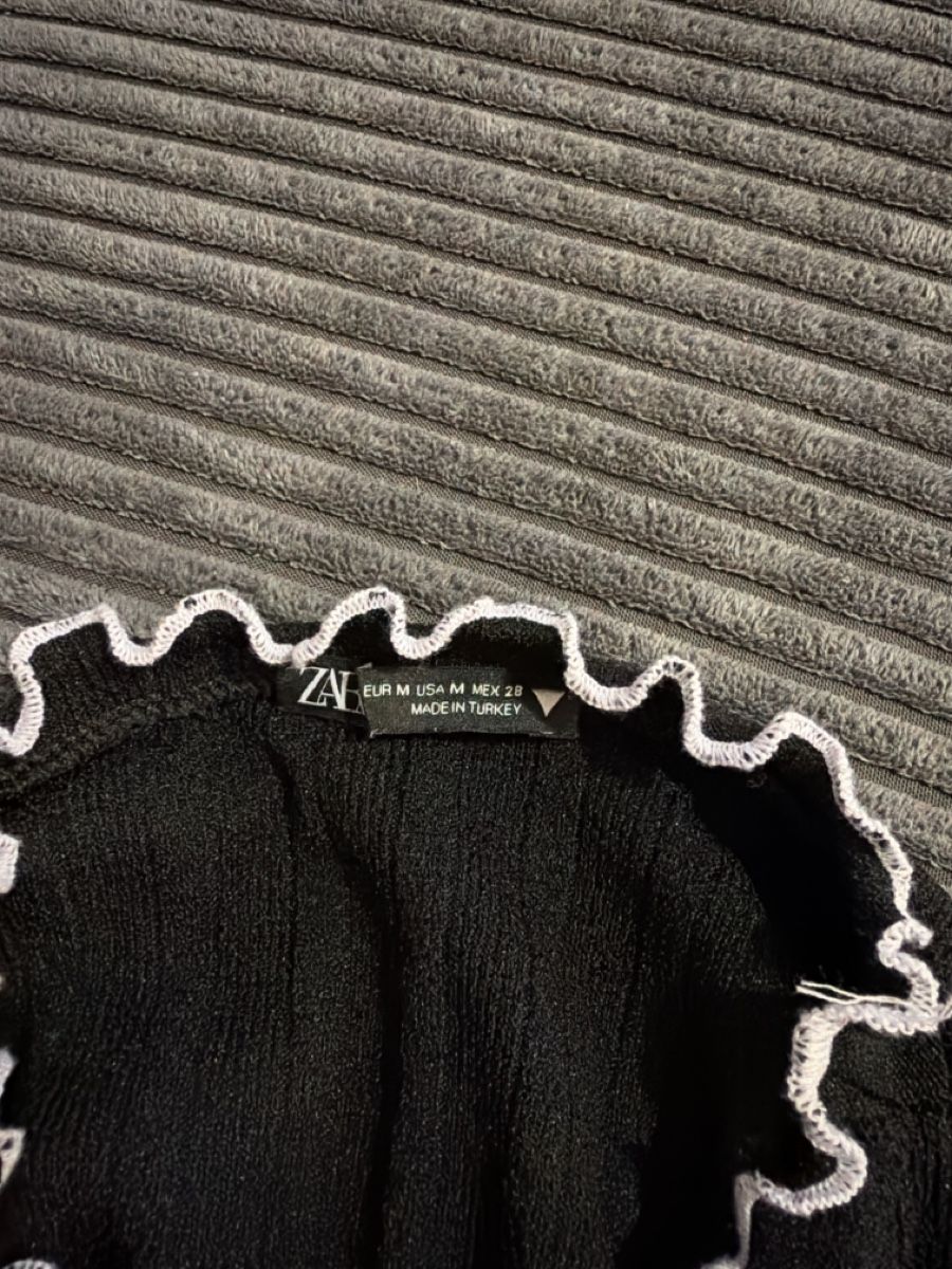 Pulls & Sweat-shirts: Herziges Kurzarmpullover in Größe M – D'occasion à Wahlen b. Laufen par Salome7 3