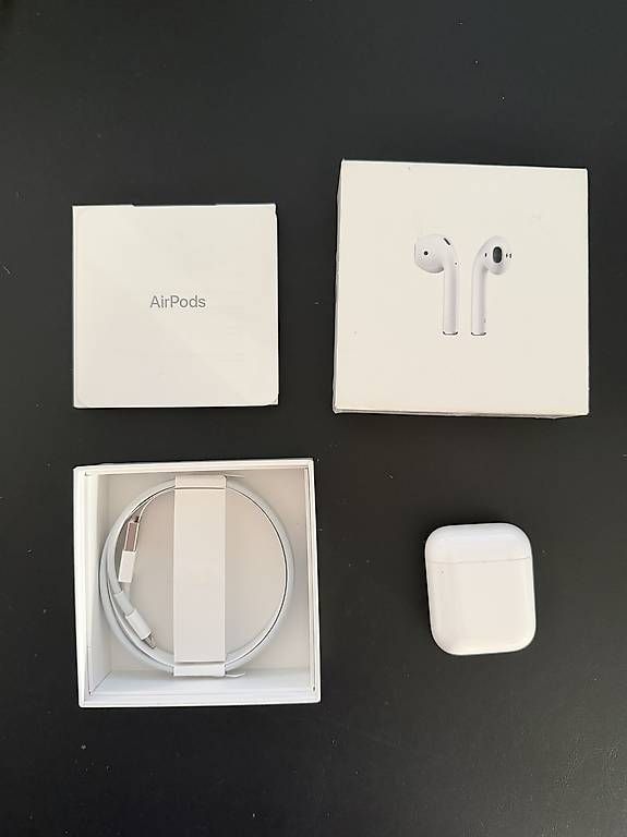Cuffie: Apple AirPods 2. Generation inkl. Ladecase – Usato da Männedorf venduto da GSgolfer 1