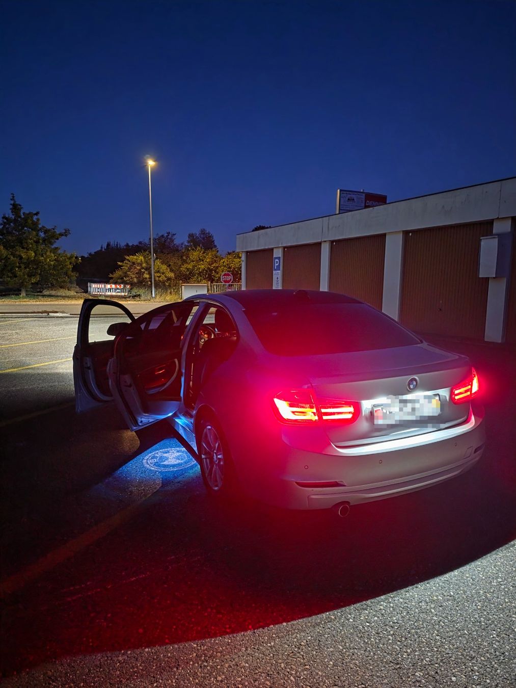 BMW Automobili: BMW 320d, MFK 06.2025 – Usato da Wiedlisbach venduto da AndjelinaiZoran