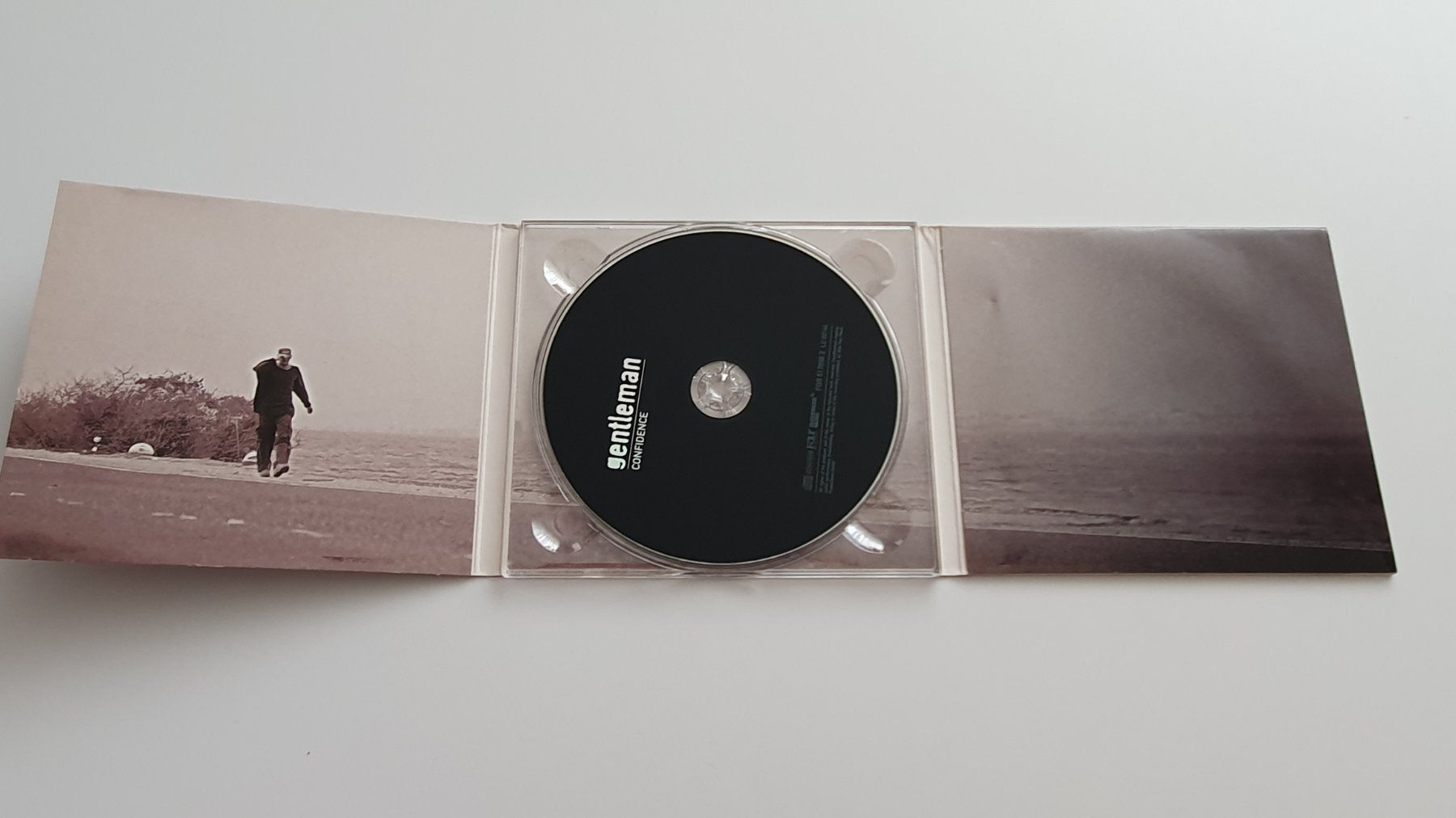 CD: Gentleman – Confidence CD – Usato da Zuchwil venduto da AdamO. 2