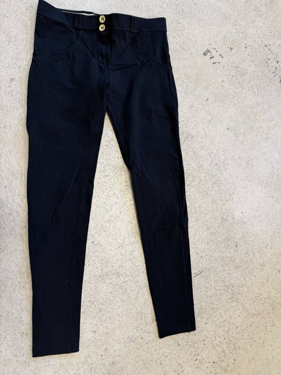Pantaloni: Freddy hose – Usato da visp venduto da Kmemo1