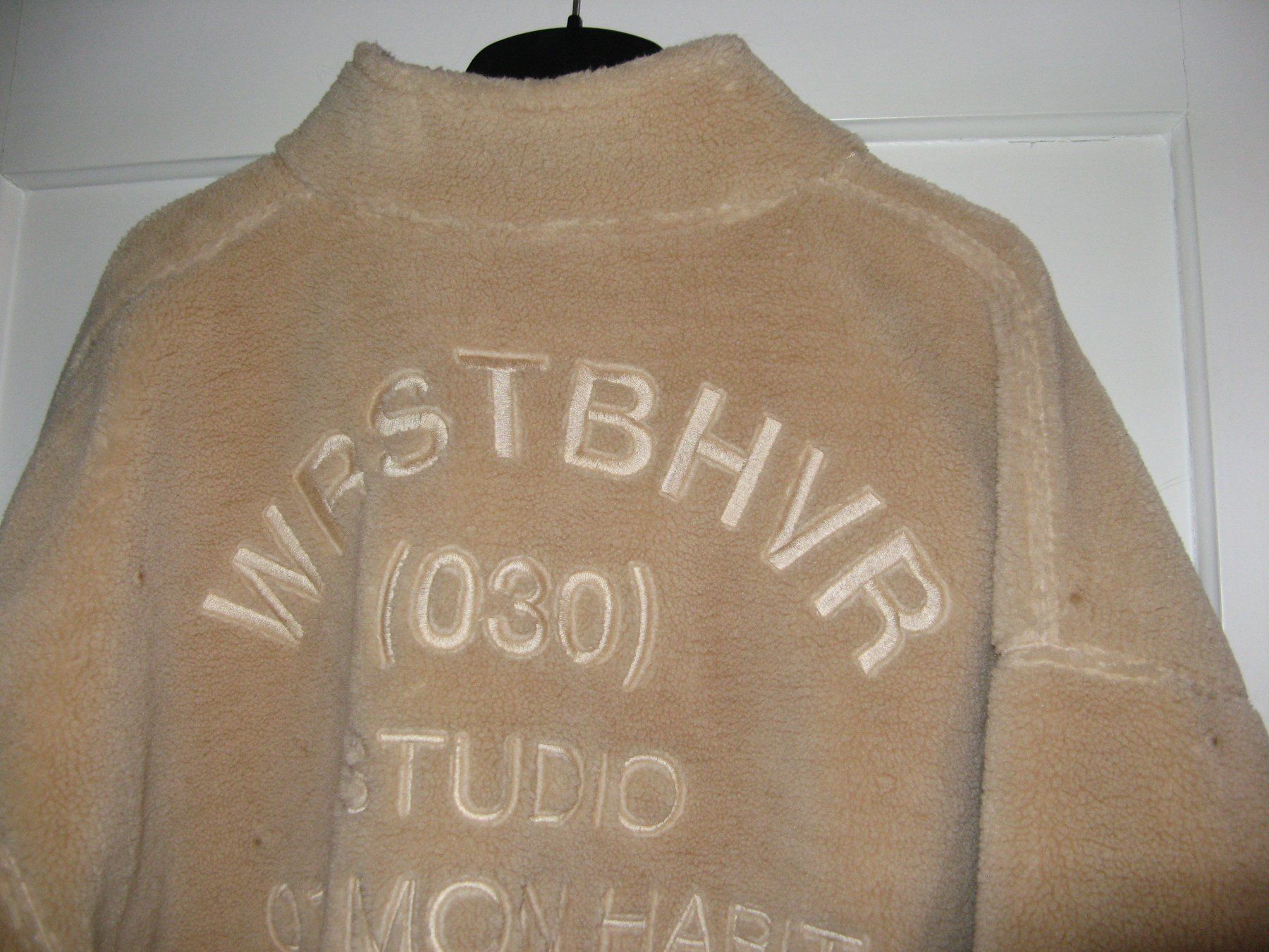 Maglioni & Felpe: Oversized Pullover Gr. M Wrstbavr – Usato da Zürich venduto da apil 5
