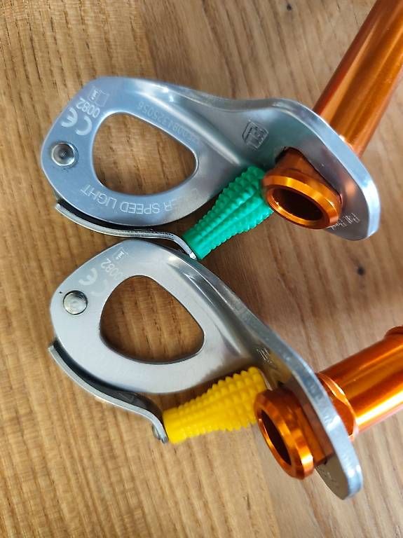 Attrezzatura da arrampicata: PETZEL Eisschraubenset LASER SPEED LIGHT  – Usato da Schangnau venduto da boedi02 1