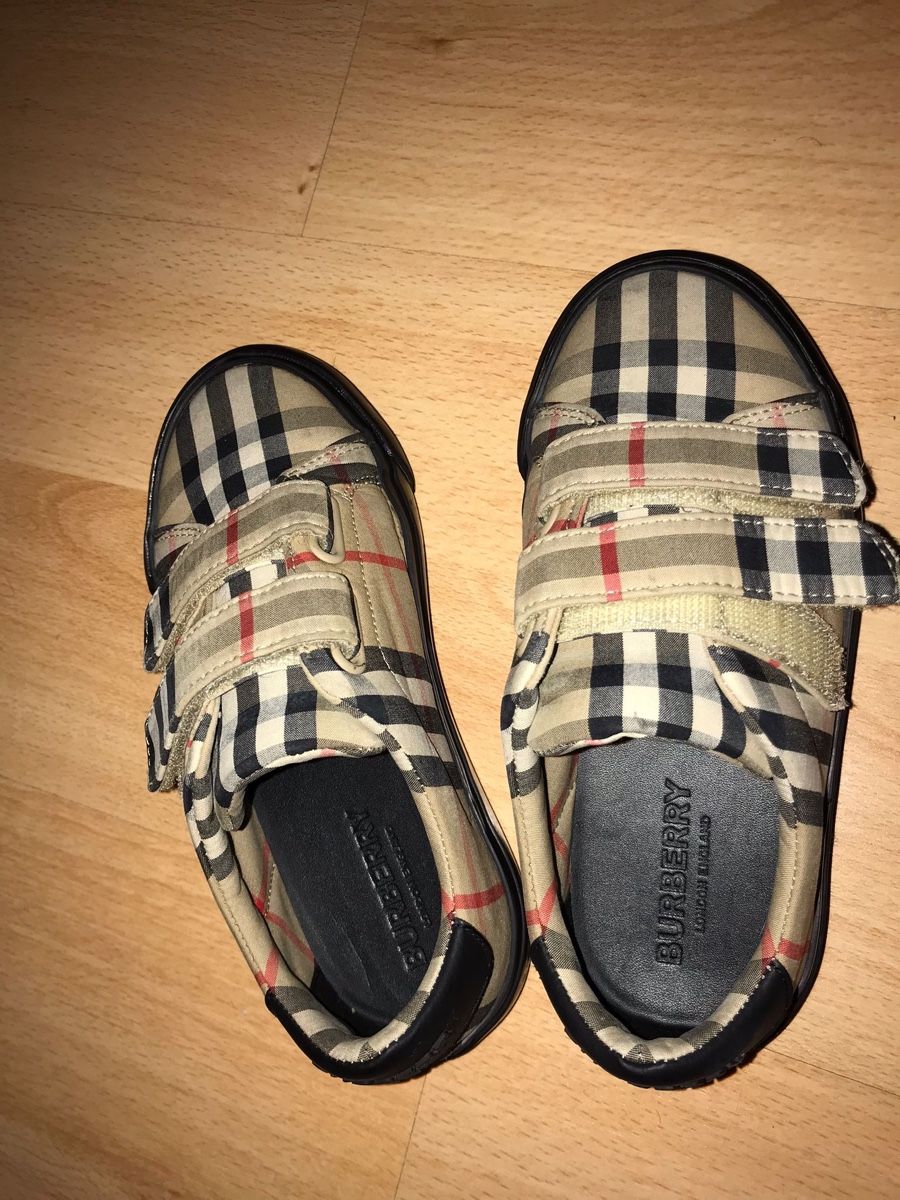 Burberry Scarpe per ragazzi: Original Burberry Kinder Sneakers Gr.30 – Usato da Oberwil BL venduto da Gutundsuperklein16 8