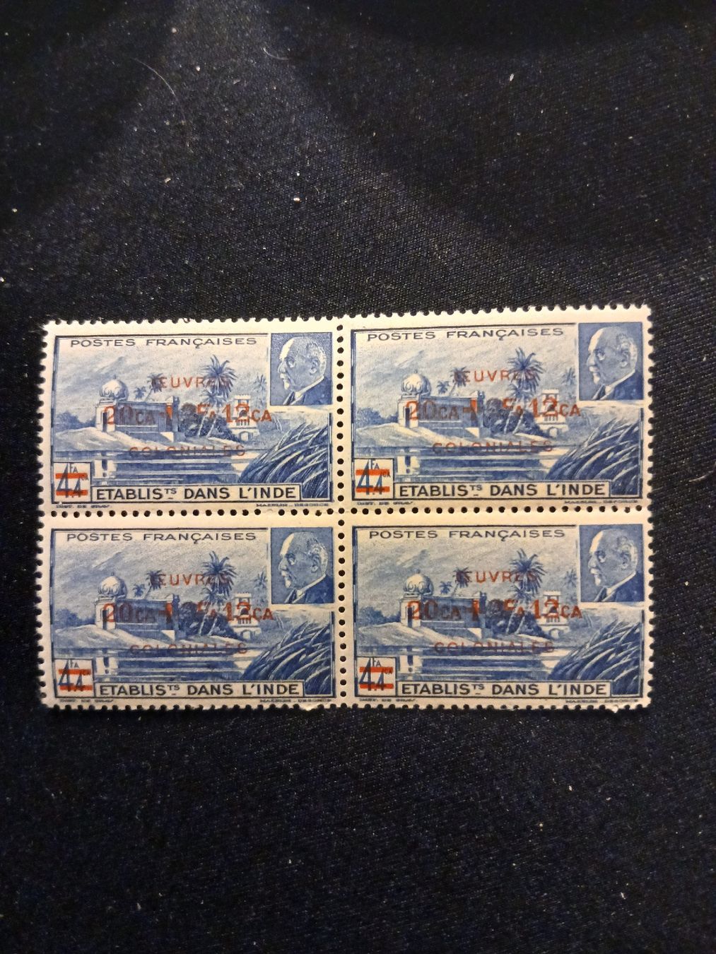 Tutti i francobolli: Bloc de 4 Timbres "Etablis dans l'Inde" - Collection – Nuovo (secondo la descrizione) da Marly venduto da globetrotter1723