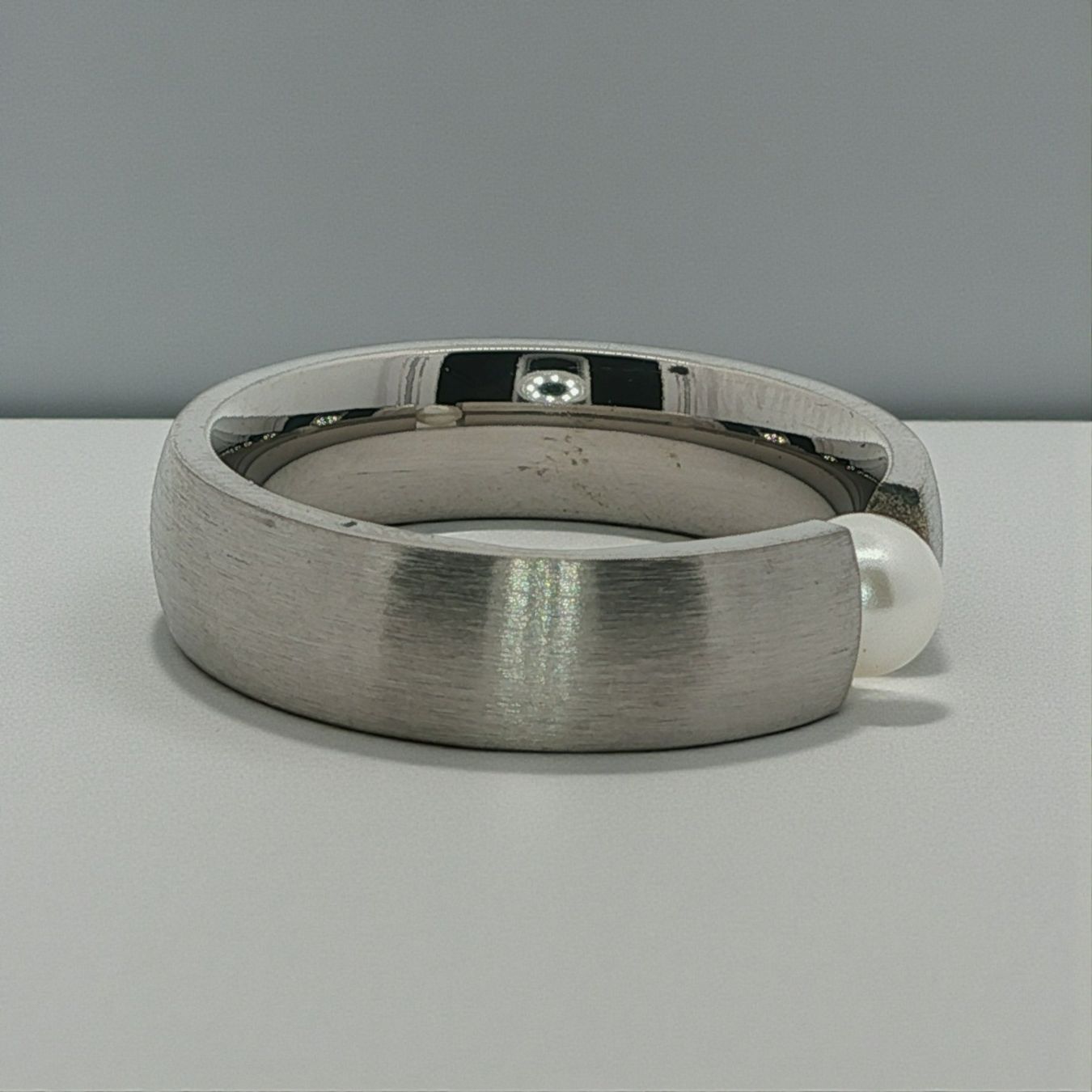 Olga Ribler Ringe: Perlen Ring Edelstahl matt Grösse 58 – Neu (gemäss Beschreibung) aus Luzern von Schmuckoutlet 2