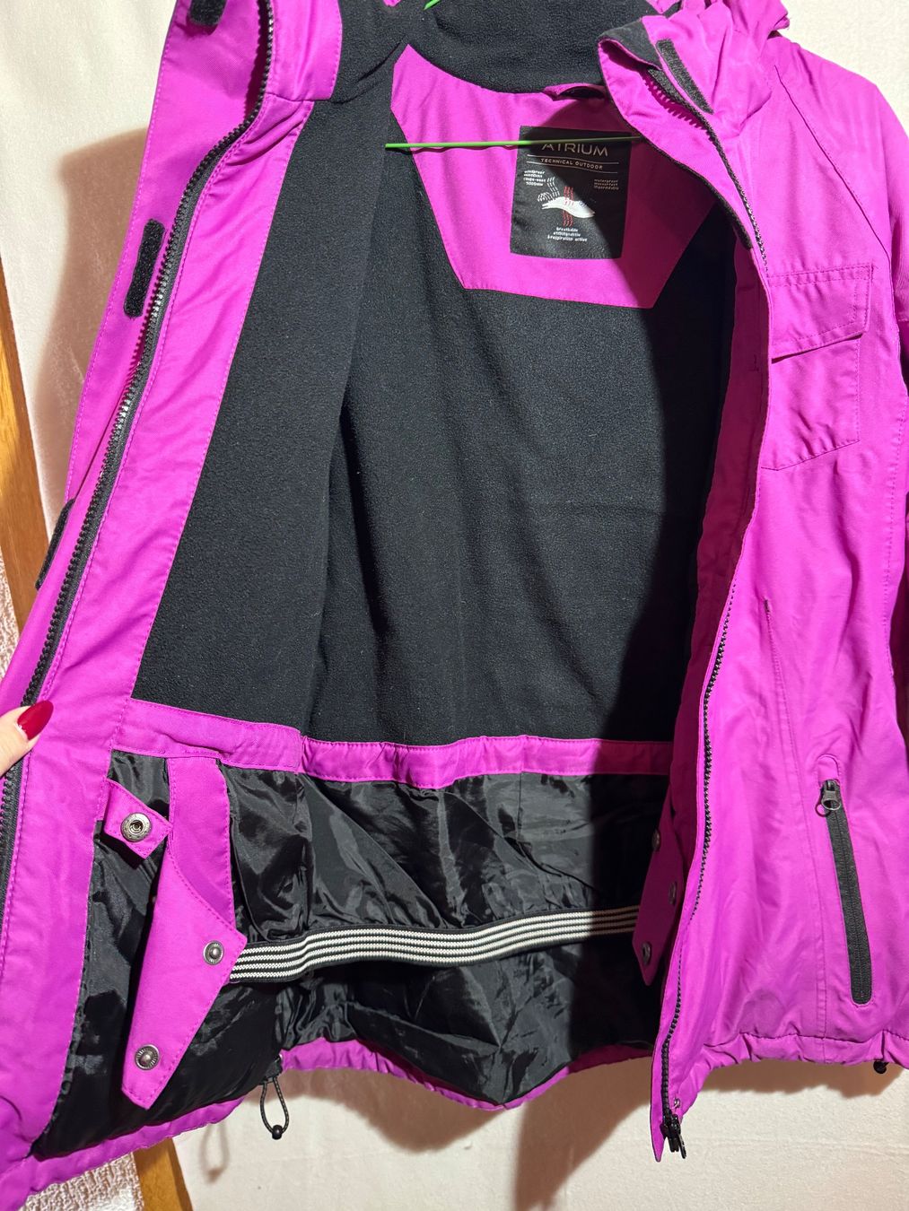 Jacken: Lila Outdoorjacke von Atrium – Gebraucht aus Grosswangen von second_hand_dress 3