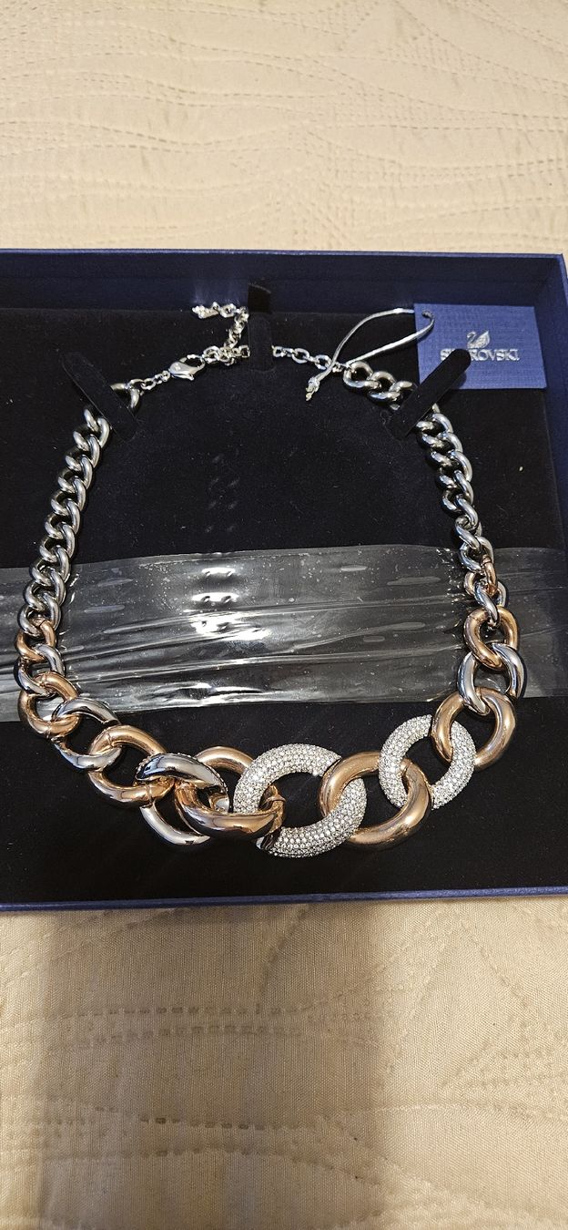 Swarovski Catenine: Swarovski Kette, neuwertig, mit Box – Nuovo e nell'imballaggio originale da Hellbühl venduto da Oki_doki 1