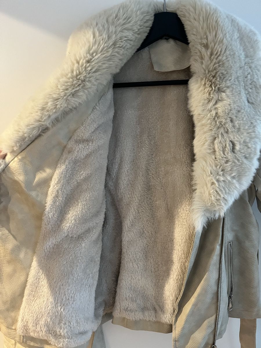 Giacche: Elegante Winterjacke mit Fellkragen – Nuovo (secondo la descrizione) da Emmenbrücke venduto da zak_5wtm 3