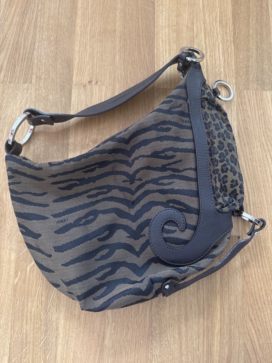 Fendi Taschen für Damen: Fendi Brown Canvas Hobo Bag - Vintage – Gebraucht aus Zürich von zurich_230 1