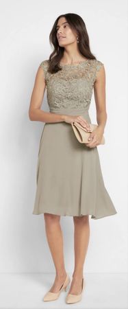 Kleid mit Spitze 36