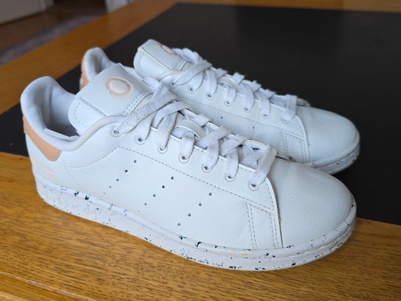 Adidas Scarpe da donna: Adidas Stan Smith schuhe gr 38 – Usato da Wallisellen venduto da theblacksheep