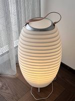 Kooduu Synergy 65 Stehleuchte mit Lautsprecher 240.- NP