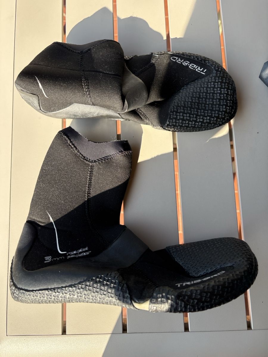 Decathlon Scarpe da uomo: Chaussons paddle – Usato da Savigny venduto da floaymes 2