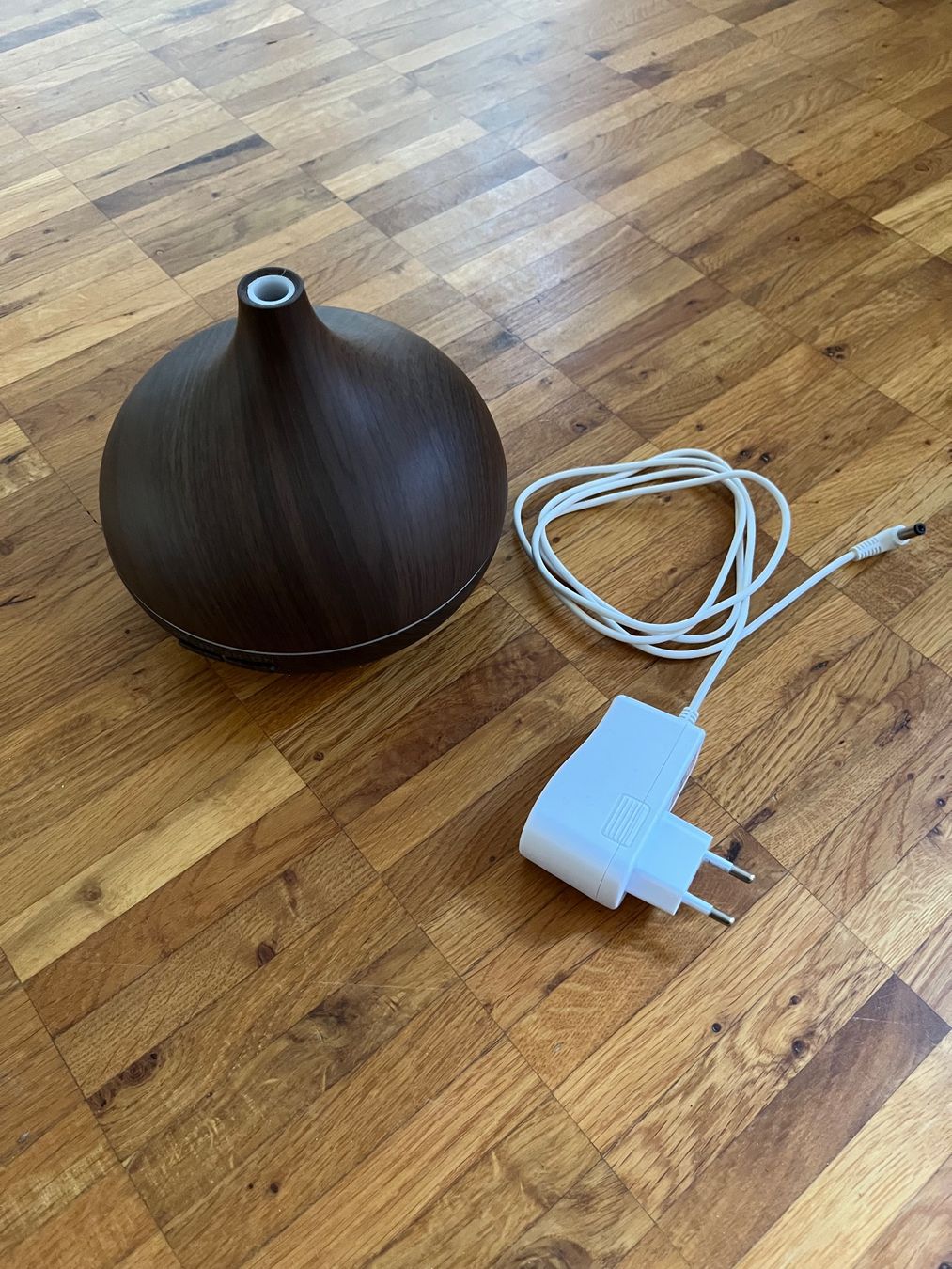 Diffusori di oli essenziali: Aroma Öl Diffuser, Luftbefeuchter – Usato da Winterthur venduto da mirj02