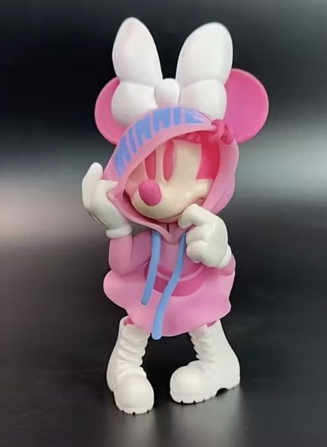 Disney Statuette: 1 Stück Mini Mouse Figur im Winterlook . – Nuovo (secondo la descrizione) da Rheinfelden venduto da Gazzi