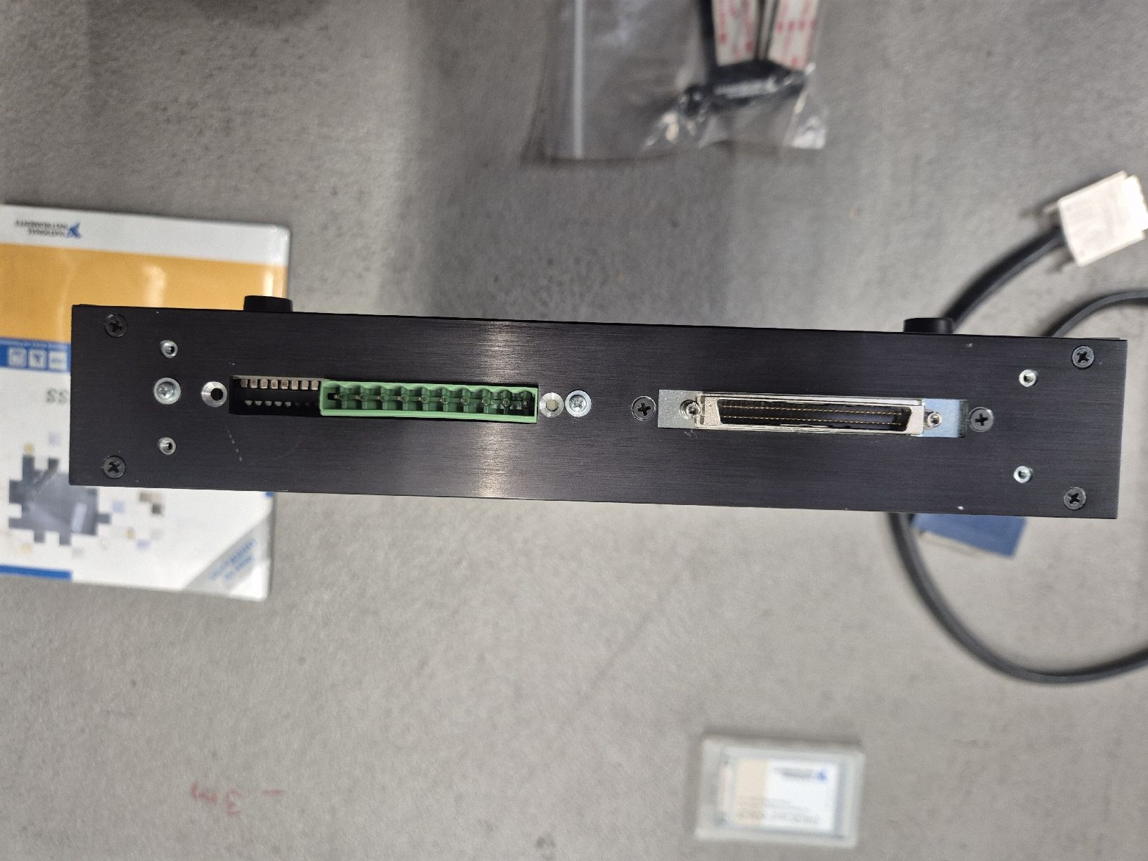 Misurare: National Instruments CA-1000 Connector Enclosure – Usato da Thalwil venduto da Moritz.A 8