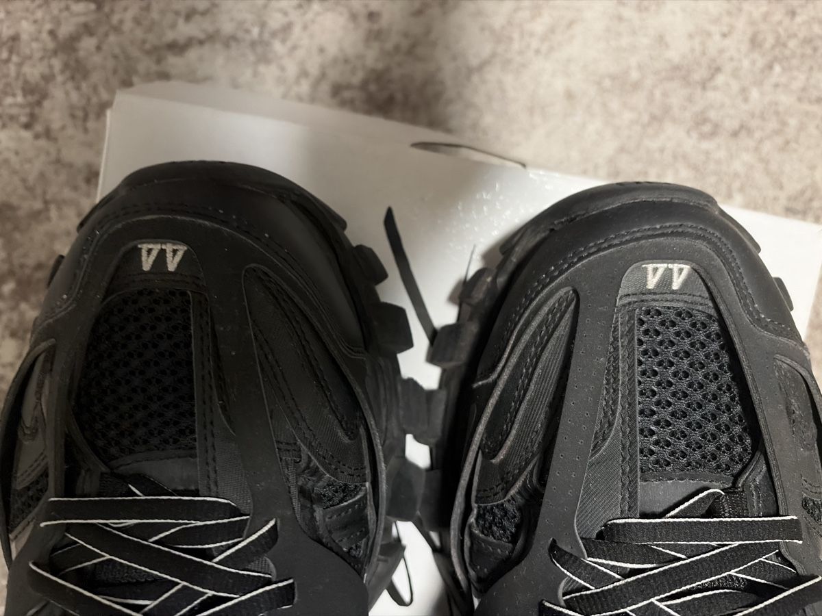 Scarpe da uomo: Balenciaga tracks – Difettoso da Dietlikon venduto da nab_tj9m 3