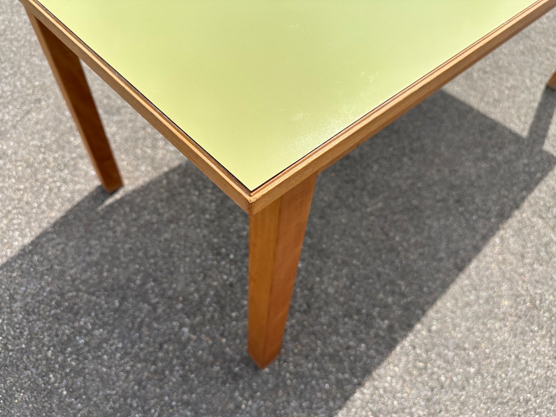 Tables: Vintage Ateliertisch / Holztisch – D'occasion à Zürich par frauflufelberg 8