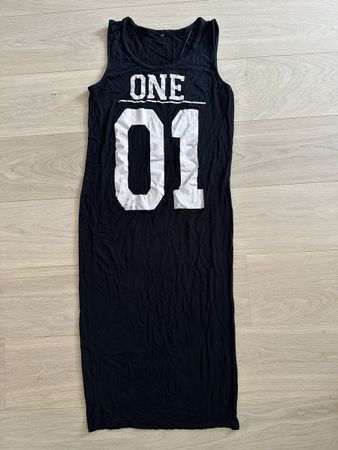 Robe semi longue ONE 01 noire et blanche taille L