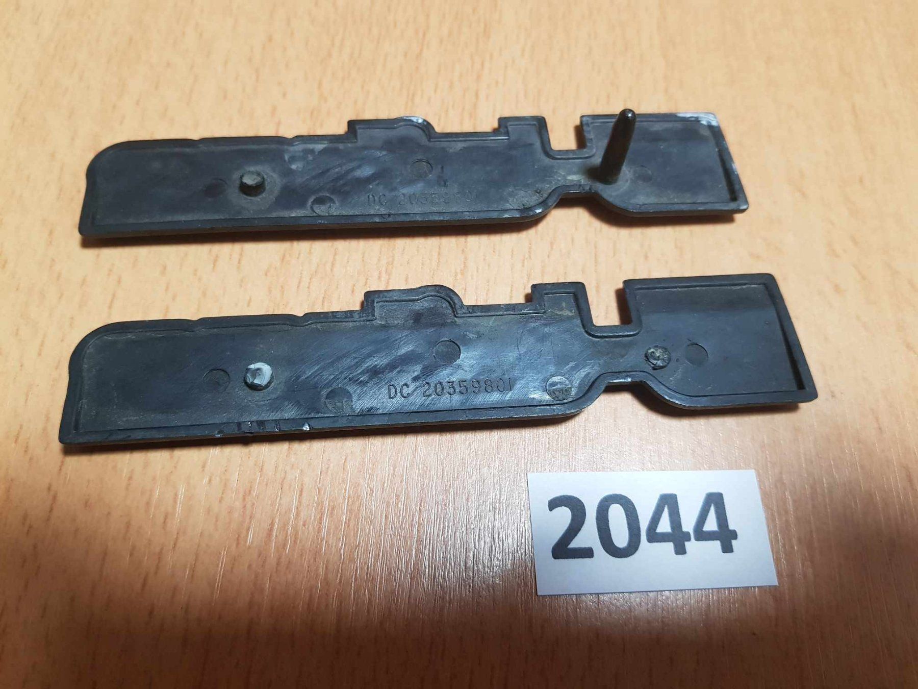 Tutti pezzi di ricambio auto: Emblem, 5 Litre     2stk. – Usato da Niedergösgen venduto da usc_l8gm 1